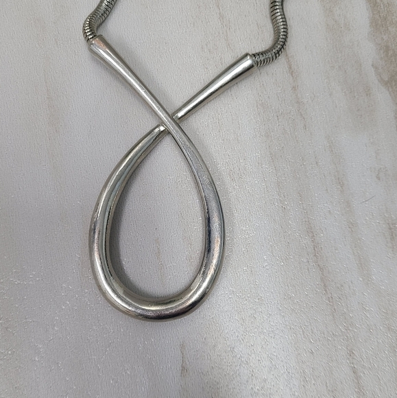 Silver Loop Necklace - Picture 3 of 4